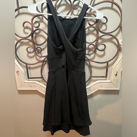 Lululemon court crush dress - Picture 7 of 7